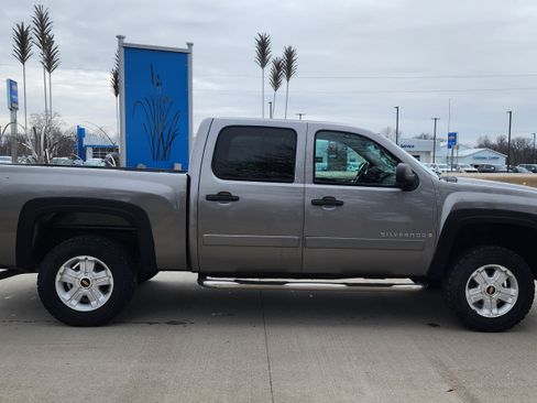 Used 2008 Chevrolet Silverado 1500 LT w/ Power Pack Plus image 4