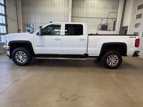 Used 2017 Chevrolet Silverado 2500 LT AWD/4WD image 9