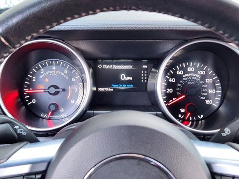 Used 2021 Ford Mustang Coupe RWD image 20