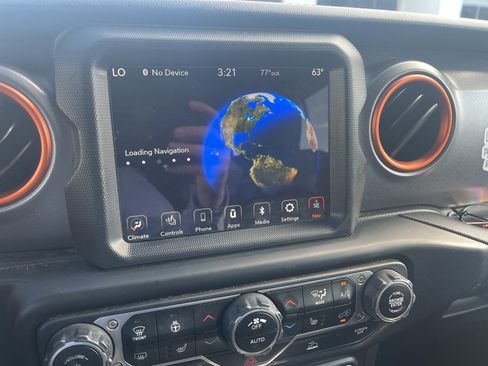 Used 2020 Jeep Gladiator Mojave image 14