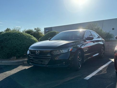 Used 2022 Honda Accord Sport image 2