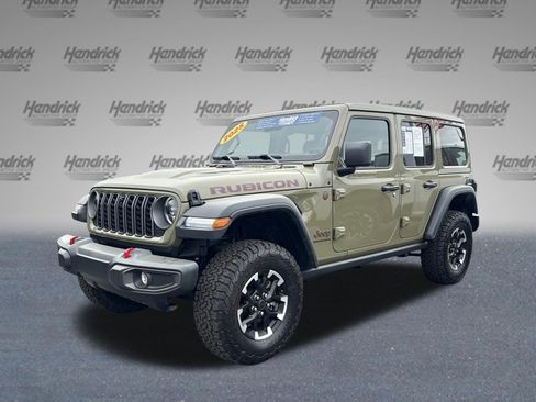 Used 2025 Jeep Wrangler Unlimited Rubicon w/ Safety Group image 4