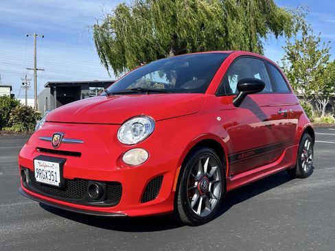 Used 2015 FIAT 500 Abarth w/ Mopar Scorpion Package FWD image 7