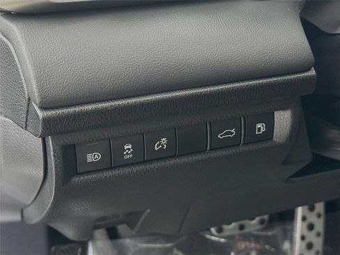 Used 2025 Toyota Camry XSE image 14