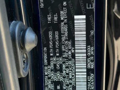 Used 2019 Toyota 4Runner Limited AWD/4WD image 29