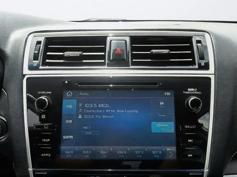 Used 2019 Subaru Outback 2.5i Limited AWD/4WD image 27