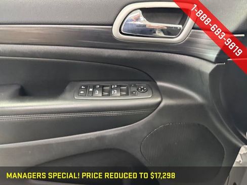 Used 2019 Jeep Grand Cherokee Laredo image 26