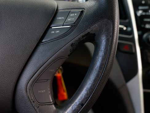 Used 2013 Hyundai Sonata GLS image 25