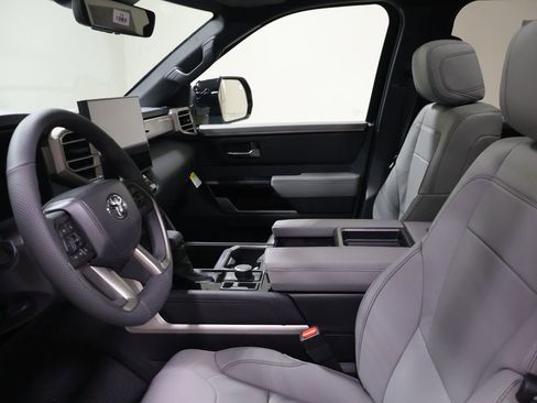 New 2026 Toyota Tundra Limited AWD/4WD image 8