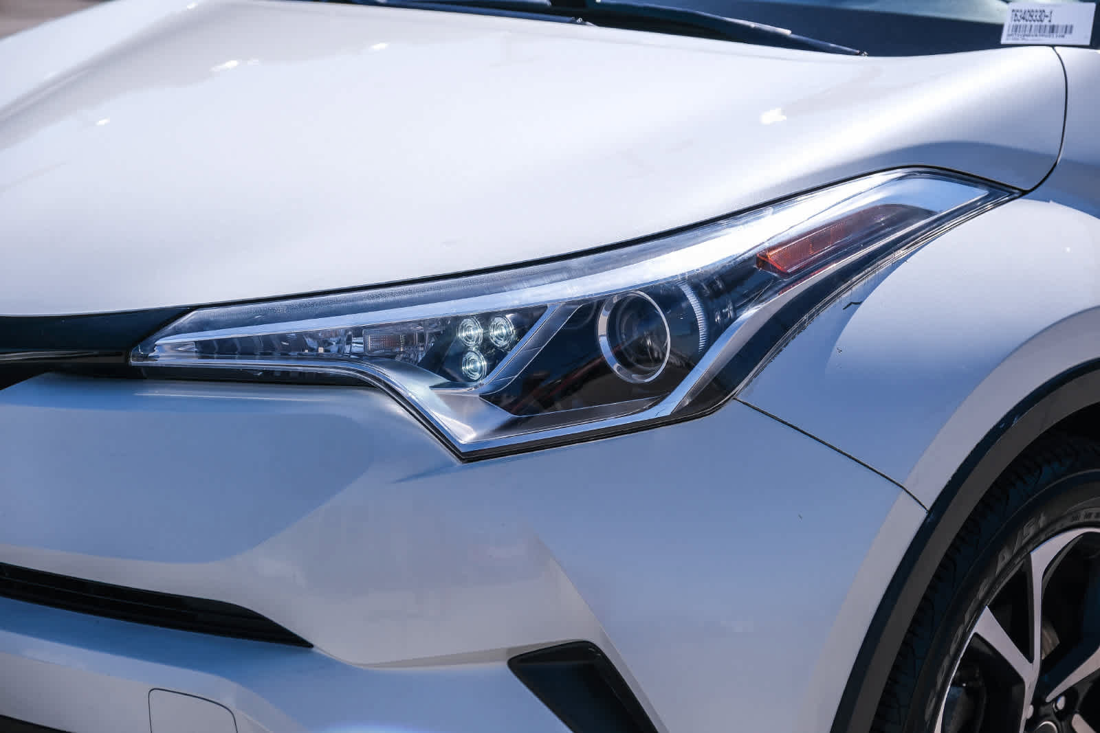 Certified 2018 Toyota C-HR XLE FWD image 12