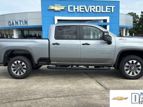 Used 2026 Chevrolet Silverado 2500 Custom w/ Custom Value Package AWD/4WD image 29