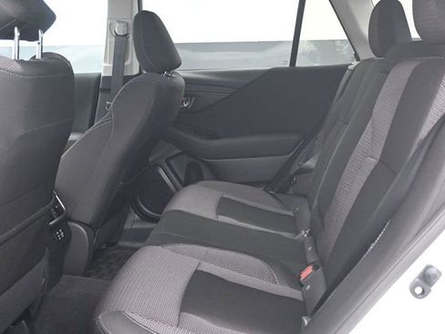 Used 2025 Subaru Outback Premium image 5