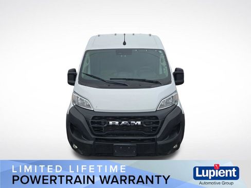 Used 2025 RAM ProMaster 2500 w/ Convenience Group FWD image 12