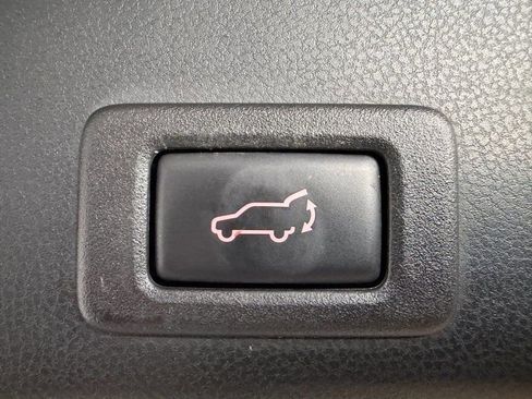 Used 2019 Subaru Ascent Premium w/ Popular Package #4 AWD/4WD image 14
