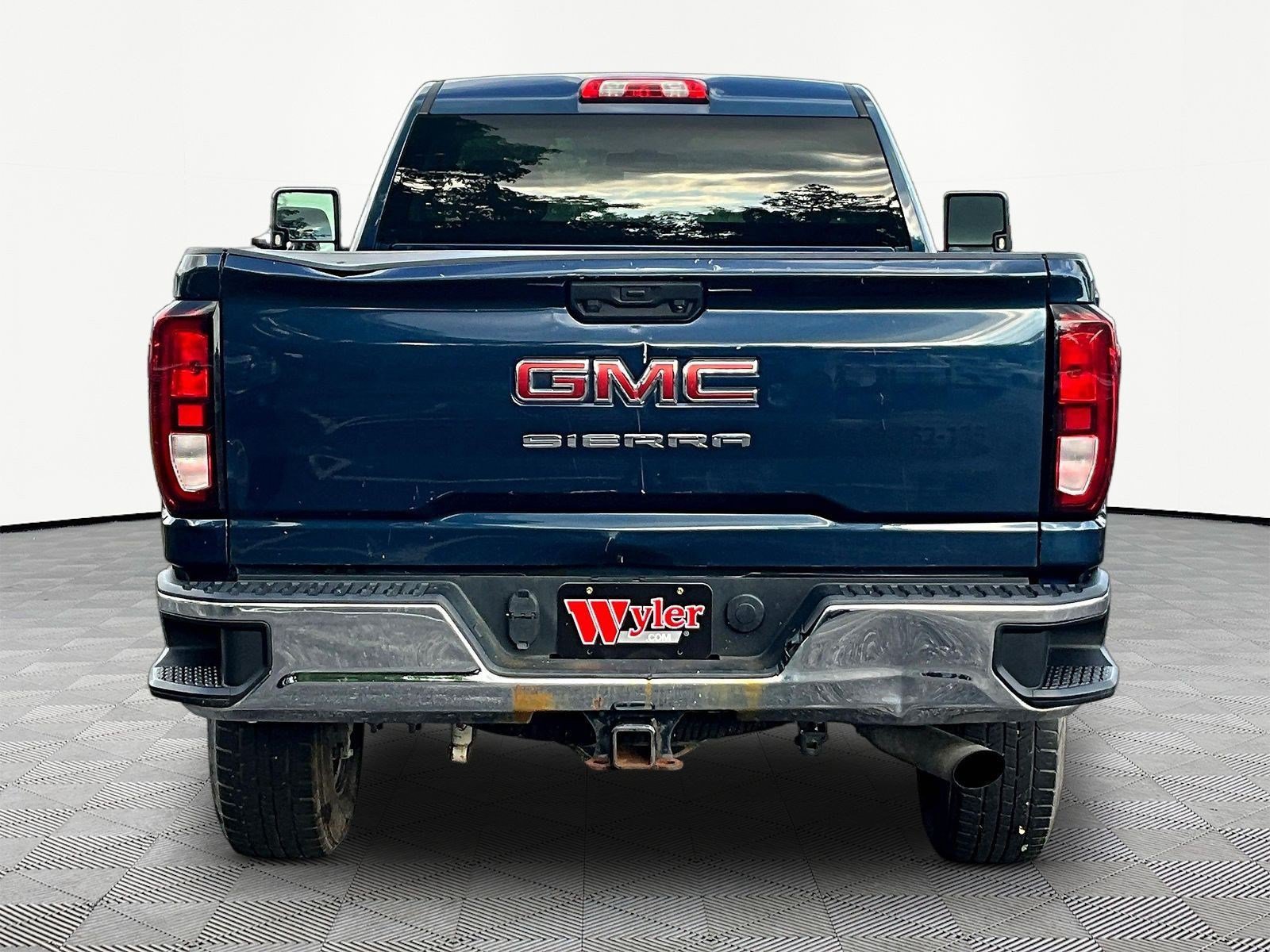 Used 2022 GMC Sierra 3500 Pro w/ Convenience Package AWD/4WD image 5