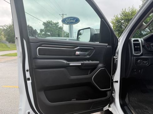 Used 2022 RAM 1500 Laramie AWD/4WD image 18