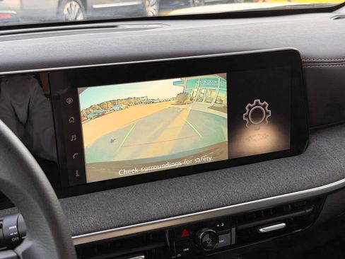 Used 2025 Nissan Kicks SV FWD image 39
