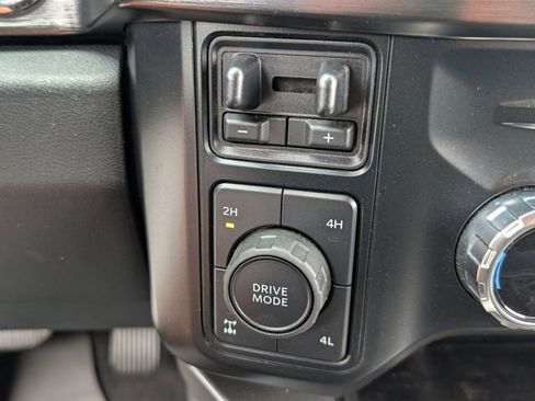 Used 2023 Ford F250 Lariat w/ Lariat Ultimate Package image 28