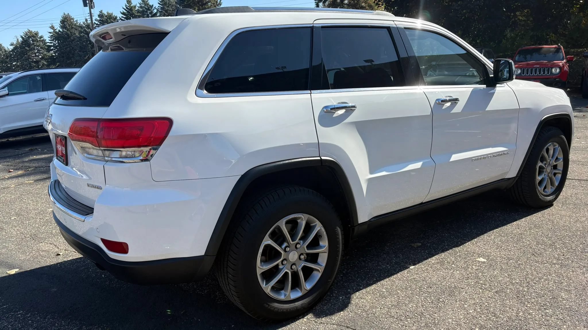Used 2014 Jeep Grand Cherokee Limited AWD/4WD image 10