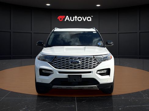 Used 2020 Ford Explorer Platinum w/ Premium Technology Package AWD/4WD image 8