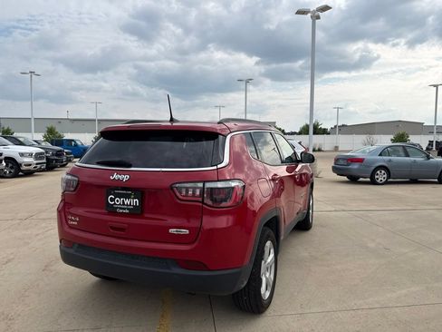 Used 2018 Jeep Compass Latitude w/ Popular Equipment Group AWD/4WD image 15