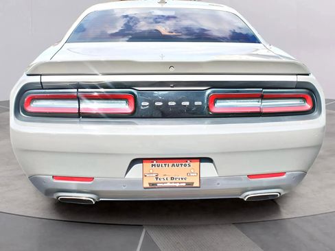 Used 2017 Dodge Challenger SXT Plus image 6