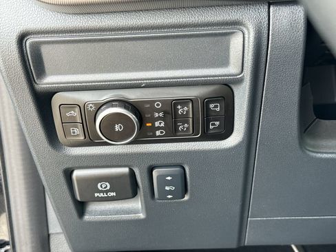 Certified 2025 Ford F150 Lariat AWD/4WD image 15