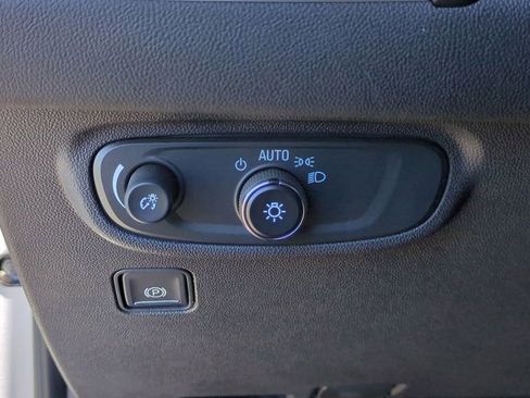 Used 2021 GMC Terrain SLE w/ Driver Convenience Package image 20