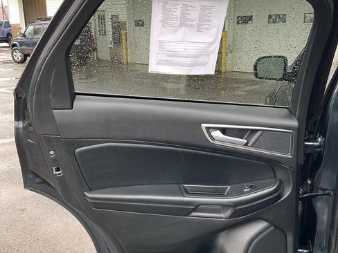 Used 2024 Ford Edge SEL image 39