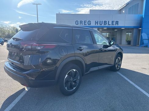 Used 2025 Nissan Rogue SV image 15