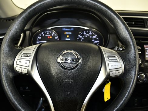 Used 2015 Nissan Rogue S AWD/4WD image 19