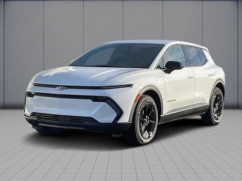 New 2026 Chevrolet Equinox EV LT image 2