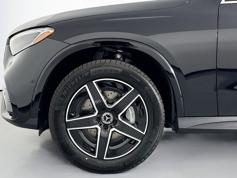 New 2026 Mercedes-Benz GLC 300 4MATIC image 9