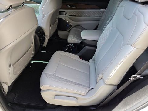 Used 2022 Jeep Grand Cherokee L Summit w/ Advanced Protech Group IV AWD/4WD image 15
