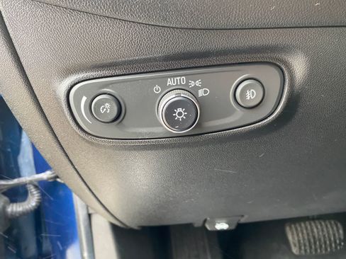 Used 2020 Chevrolet Equinox Premier image 13