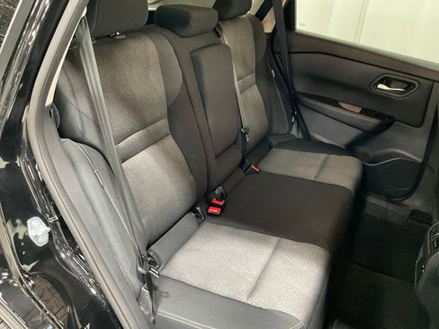 Used 2024 Nissan Rogue SV image 23