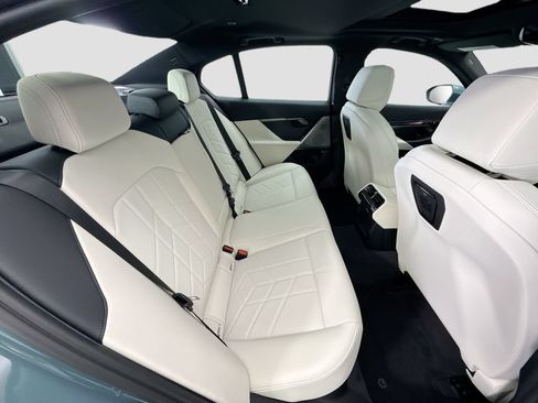 New 2027 BMW 530i w/ Premium Package RWD image 21