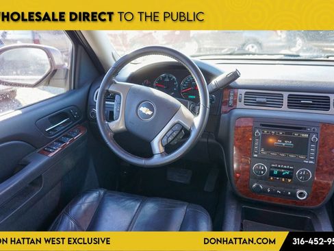 Used 2011 Chevrolet Suburban LT image 13