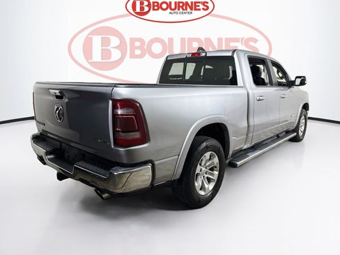 Used 2022 RAM 1500 Laramie AWD/4WD image 9