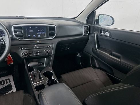 Used 2020 Kia Sportage LX image 22