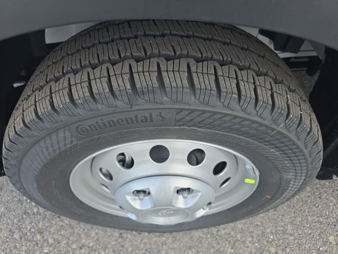 New 2026 Ford Transit 250 148 Medium Roof Extended AWD image 12
