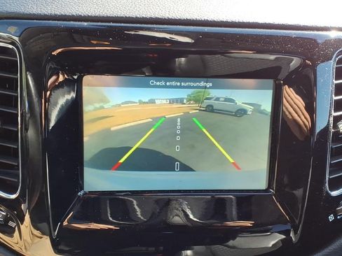 Used 2018 Jeep Compass Altitude w/ Popular Equipment Group image 15