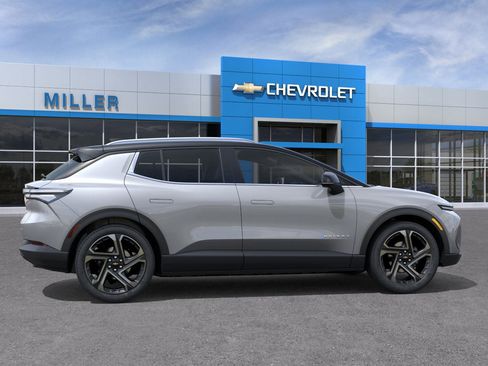 New 2026 Chevrolet Equinox EV LT w/ Convenience Package II AWD/4WD image 42