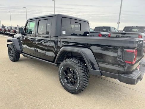 New 2026 Jeep Gladiator Sport AWD/4WD image 5