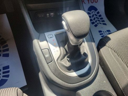 Used 2020 Kia Forte LXS image 12