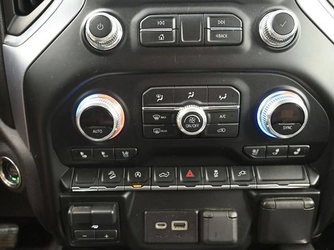 Used 2019 GMC Sierra 1500 SLT w/ SLT Premium Package AWD/4WD image 14