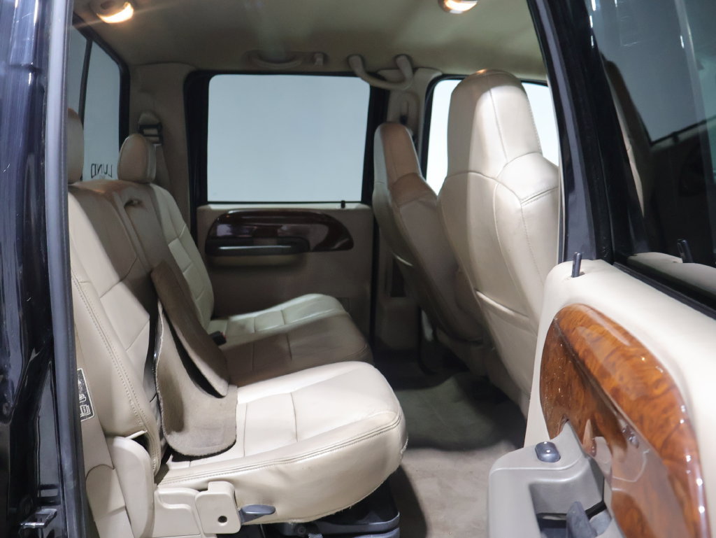 Used 2004 Ford F350 Lariat AWD/4WD image 20