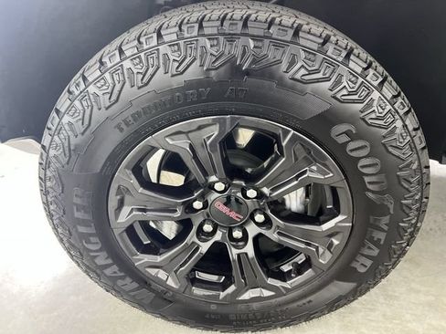 Certified 2025 GMC Canyon Elevation w/ Convenience Package RWD image 33