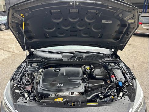 Used 2017 INFINITI QX30 Premium w/ Technology Package AWD/4WD image 47