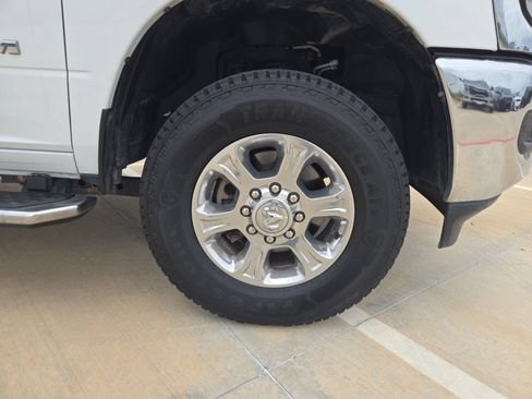 Certified 2024 RAM 2500 Big Horn AWD/4WD image 26